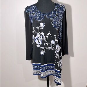 NWOT NWOT Silky Embellished Asymmetric Tunic Sz M